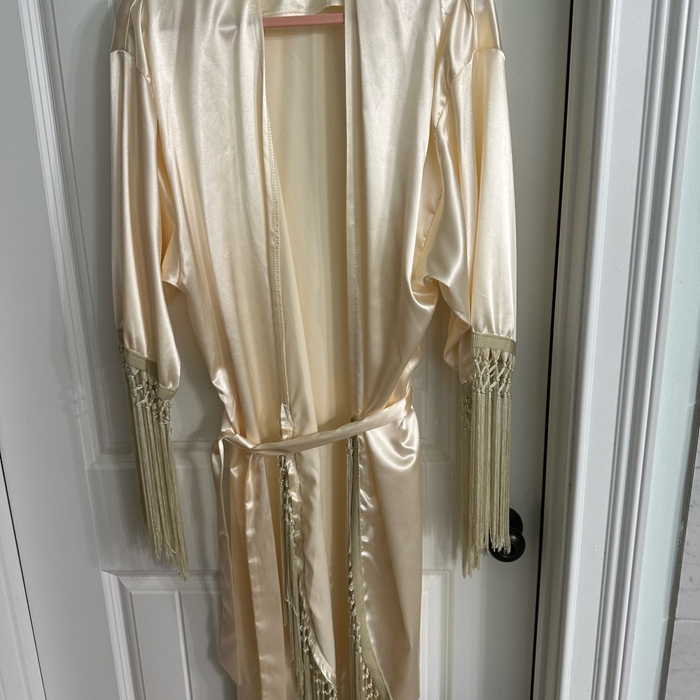 Cream Fringe Bridal Robe